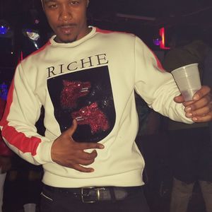 Meet your Posher, Elijah